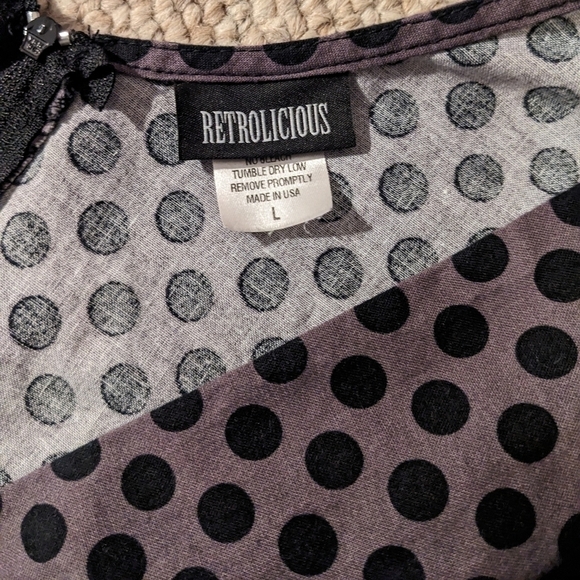 Retrolicious Grey with black polkadot dress, Size L - Picture 5 of 8
